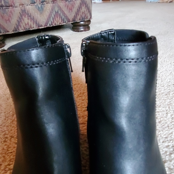 Womens boots - Picture 5 of 8